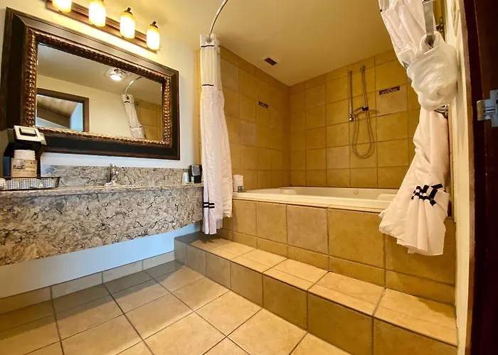 Western Center Hotel 3*
