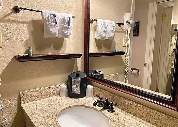 Western Center Hotel