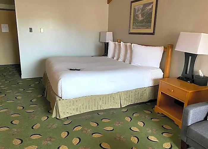Western Center Hotel